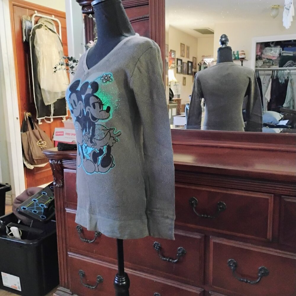 Gray Long Sleeve Knitted V-Neck Top with Mickey & Minnie Print - Picture 2 of 7